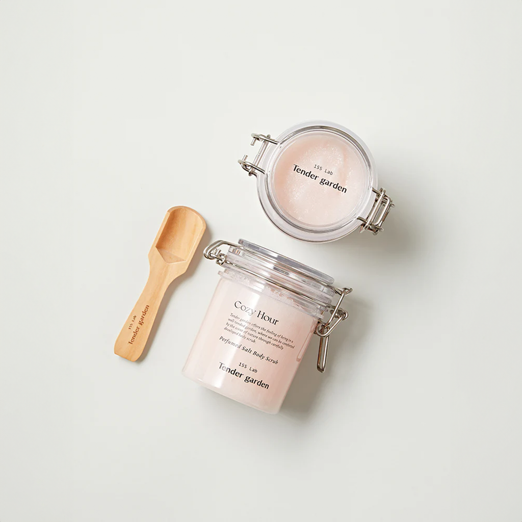 Tender Garden Cozy Hour Perfumed Salt Body Scrub Nr.61 - Filler Lux
